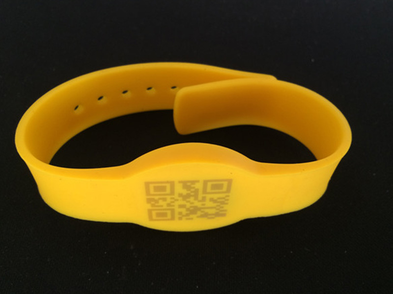 塑料手環(huán)打二維碼